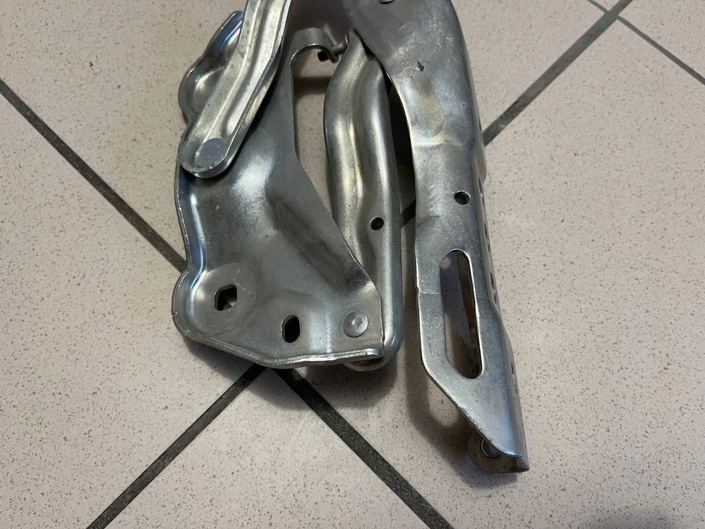 фото №6, Skoda kodiaq kodiak 565 петля капот правый