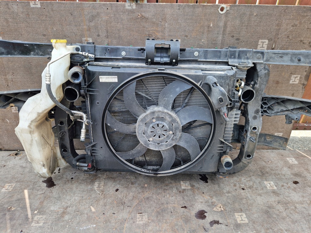 фото №9, Jeep grand cherokee iv wk2 10-13 3.0 crd pas передний усилитель радиатор