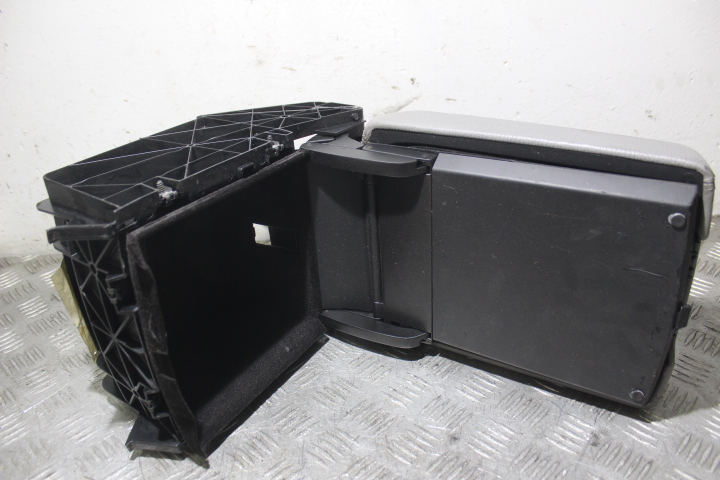 фото №2, Подлокотник volkswagen touareg i