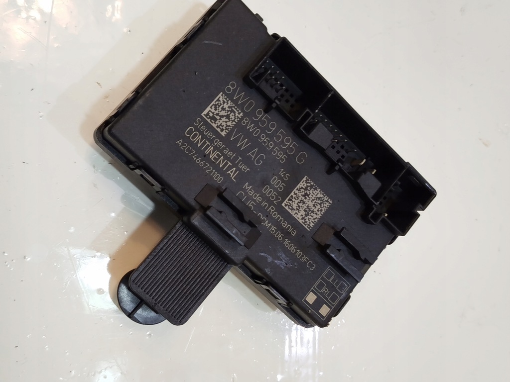 фото №1, Модуль дверь задняя audi a4 b9 8w0959595g