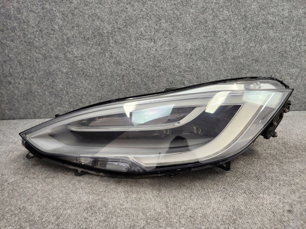 Купить Фары фары передние комплект - tesla s рестайлинг  full led 16-21