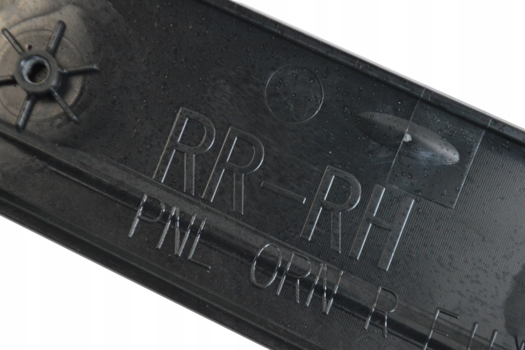 фото №5, Subaru outback молдинг двері задня права 2.0 d bs 2018 rhd