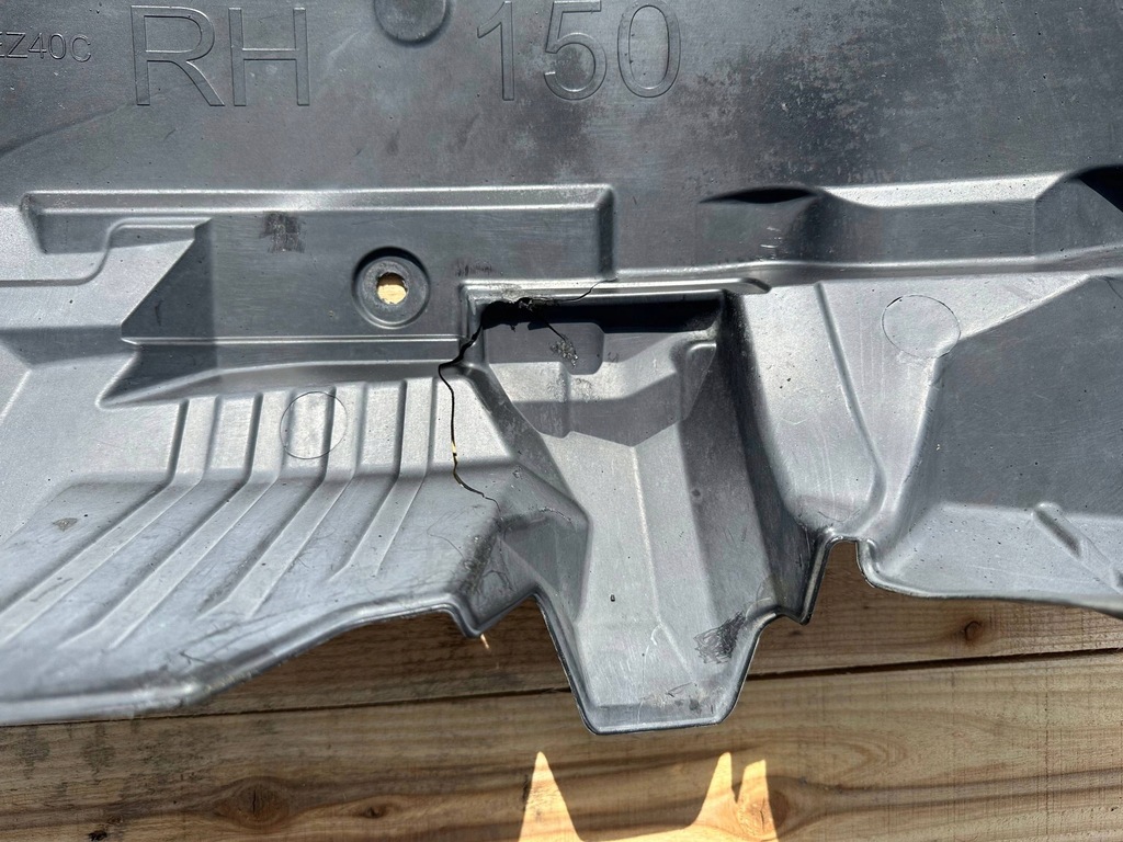 фото №12, Підкрилок перед передні праве nissan titan 2016+