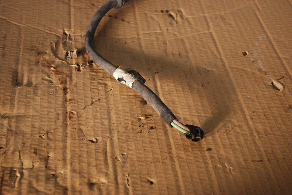 фото №4, Джгут abs правий задня audi a8 d3 4e0927904e