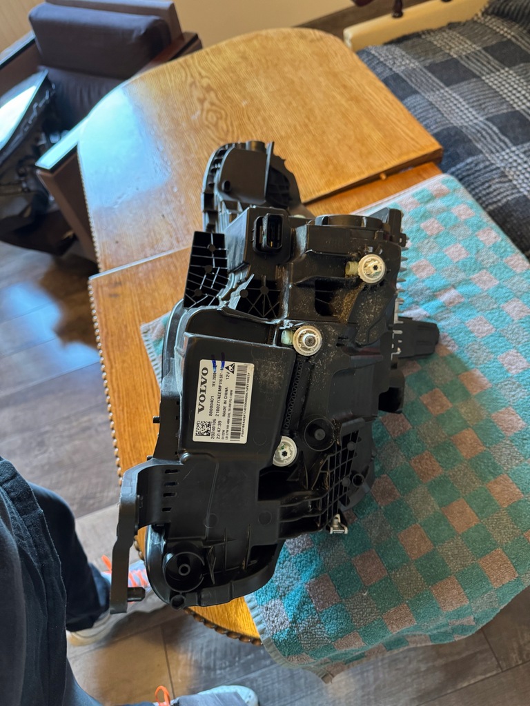 фото №12, Volvo ex30 ex-30 ex 30 ліва оригінальна лампа передня full led