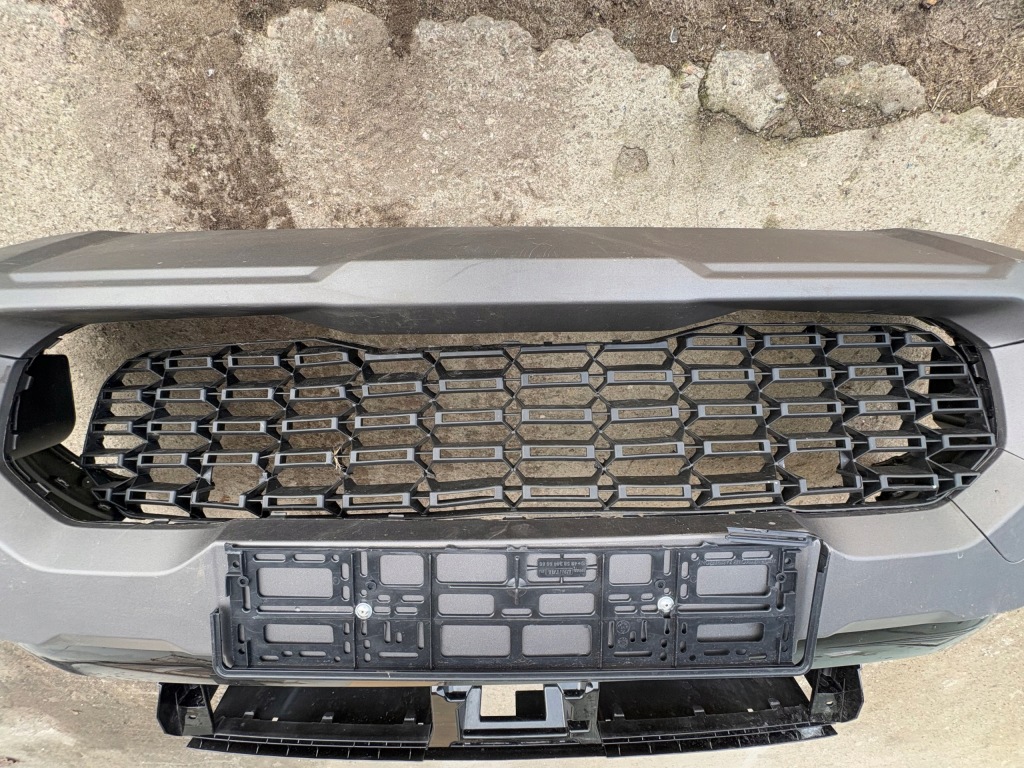 Dacia duster 3 rok 2024 передний бампер 620263520r Киев