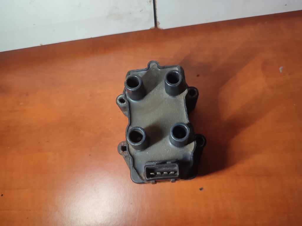 фото №1, Citroen xsara 1.6 16v катушка зажигания 2526040a