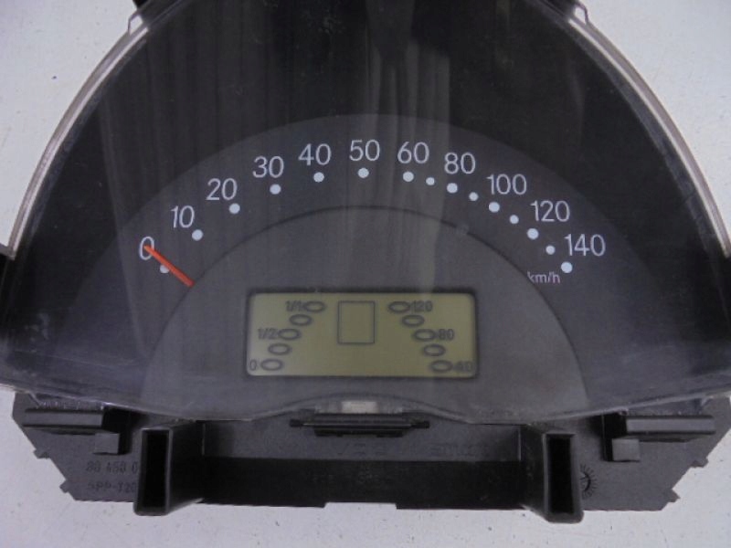 фото №5, Smart fortwo i счетчик приборы 0.6b 0001184v021
