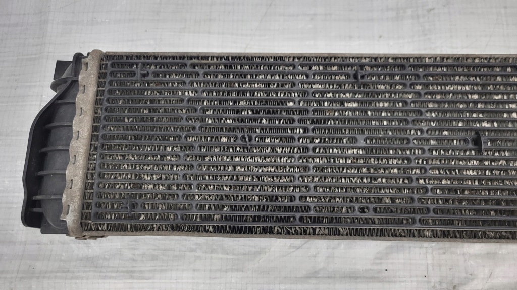 Інтеркулер радіатор повітря audi a4 a5 a6 2.0 8w0145804 в Україні