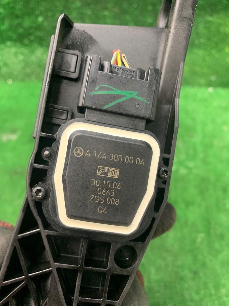 фото №4, Педаль потенціометр газу mercedes r klasa w251 ml w164 a1643000004