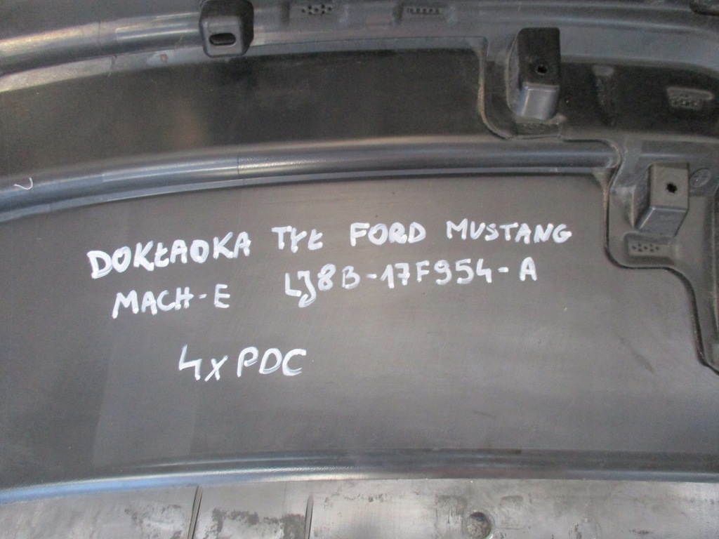 фото №11, Накладка бампера задня задня ford mustang mach-e 4xpdc lj8b-17f954-a