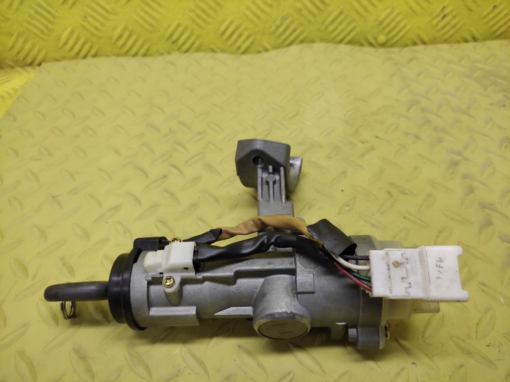 фото №3, Hyundai elantra замок зажигания ключ