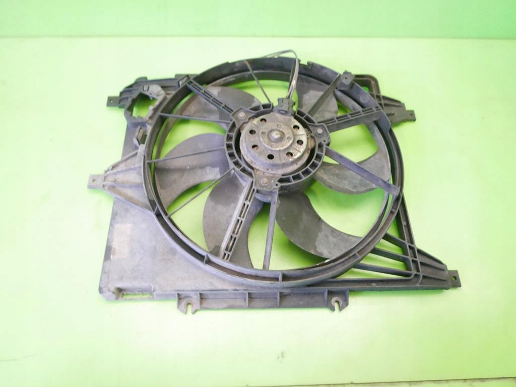 Вентилятор радиатора воды renault clio 2 1.5 dci Доставка