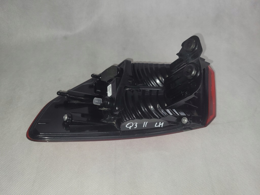 фото №8, Audi q3 ii лампа задня задня rh/lh