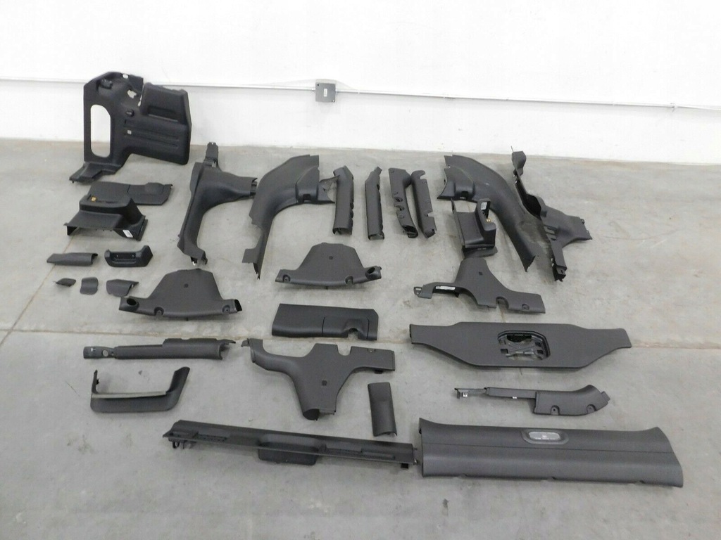 фото №1, Пластик пластики левый правый jeep wrangler jl 2018+