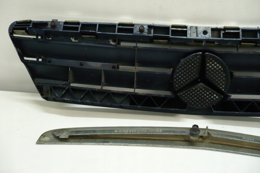 Mercedes a klasa w168 решітка  решітка радіатора oryginał1997- Недорого