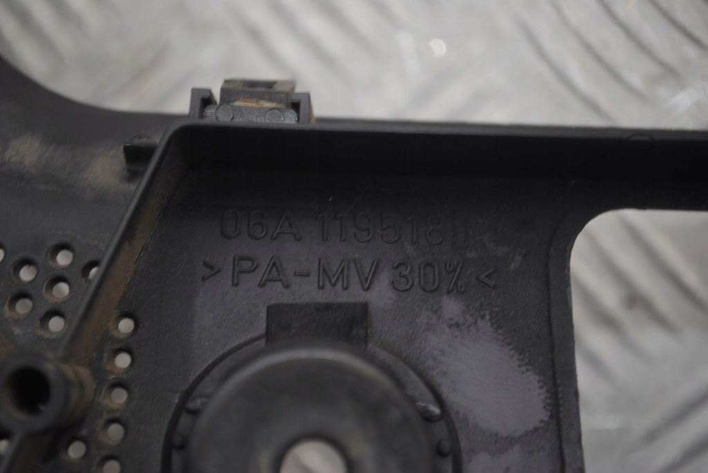 фото №7, Захист кришка двигуна верхній 06a103925, 06a119518d audi a3 8l 1.6 akl