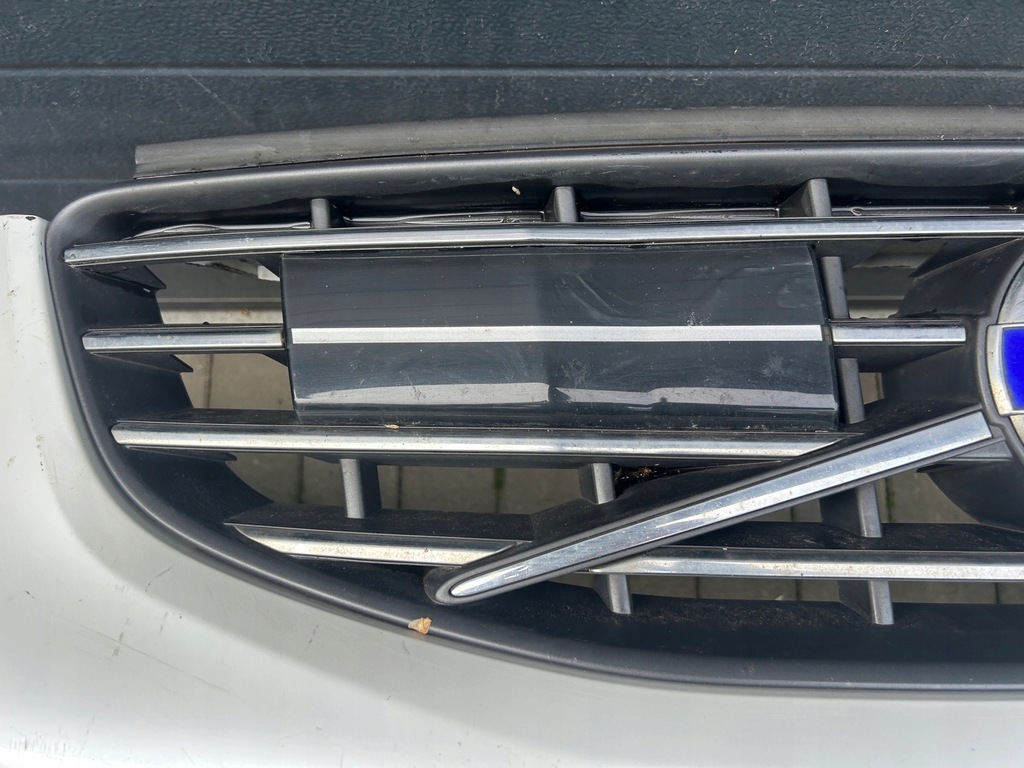 фото №12, Volvo xc-60 xc60 i lift 13-17 бампер перед радар 31333833 решітка радіатора