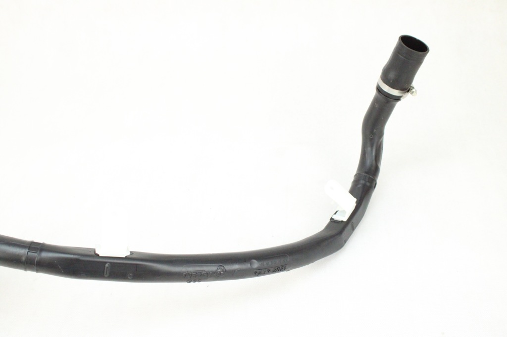 Оригинальная труба шланг заливная горловина топлива bmw 3.0 дизель g30 7353911 в Украине