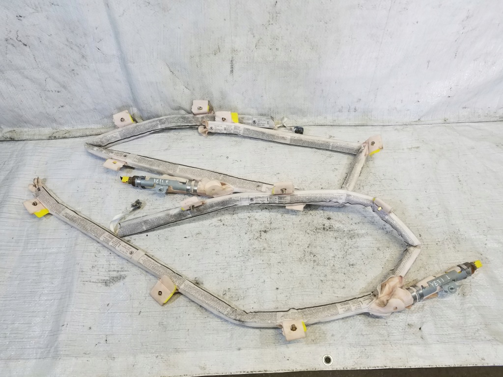 фото №1, Шторка безпеки повітряна права skoda yeti