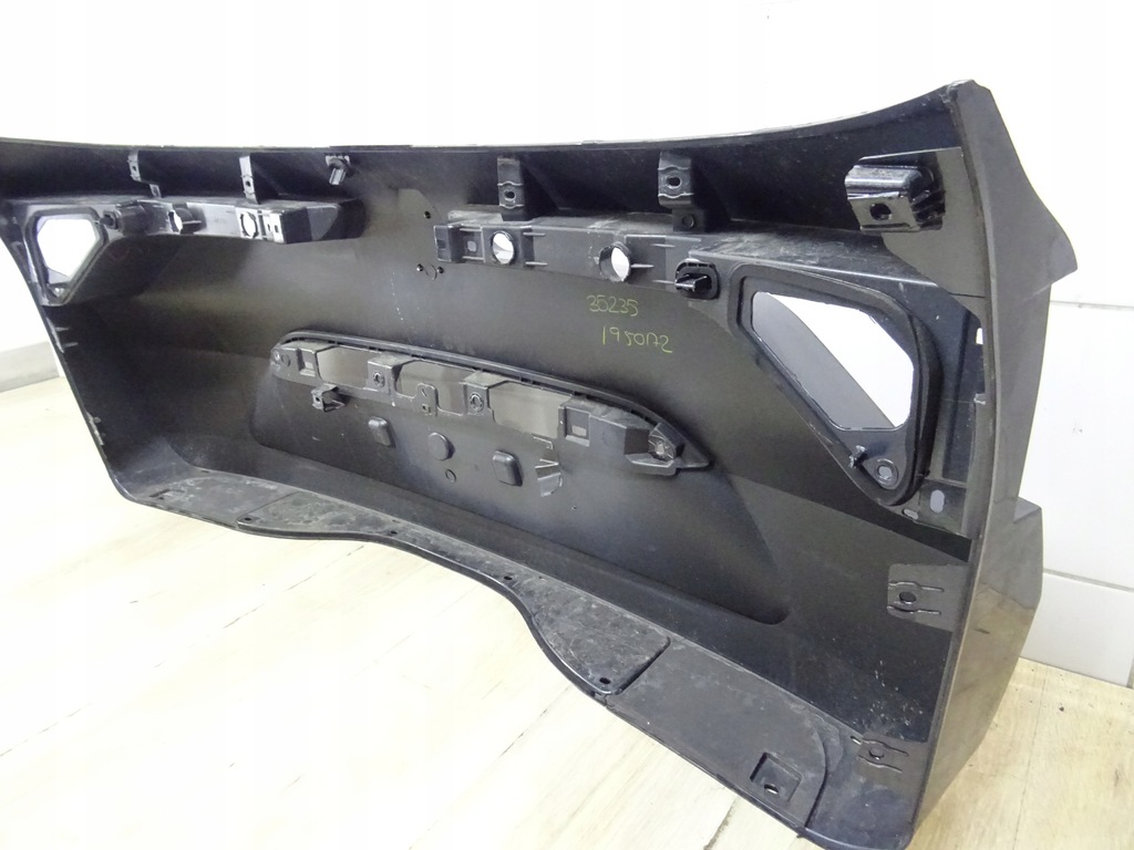 фото №11, Накладка крышки megane iv kombi 901525985r