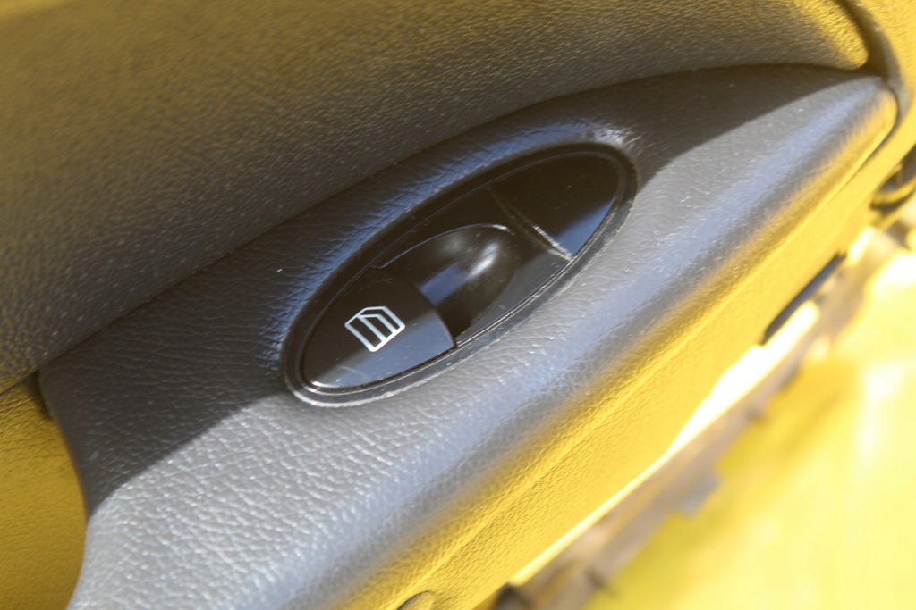 фото №5, Обшивка дверь левый задняя mercedes w211 sedan