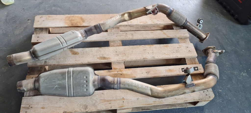 фото №1, Sq8 4m rsq8 q8 труба вихлопна глушник ліва права 4.0 tfsi sq7 4m q7 комплект