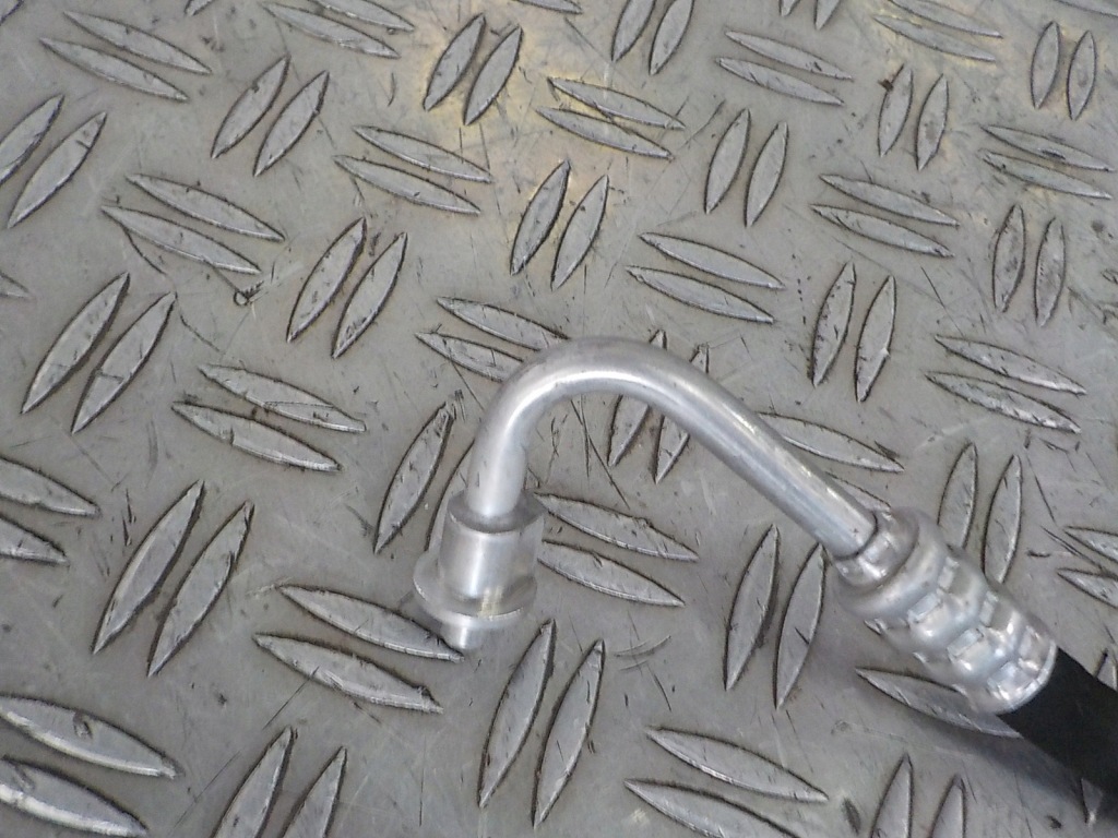 фото №2, Mercedes-benz оригинальный номер a2058305301 шланг кондиционера