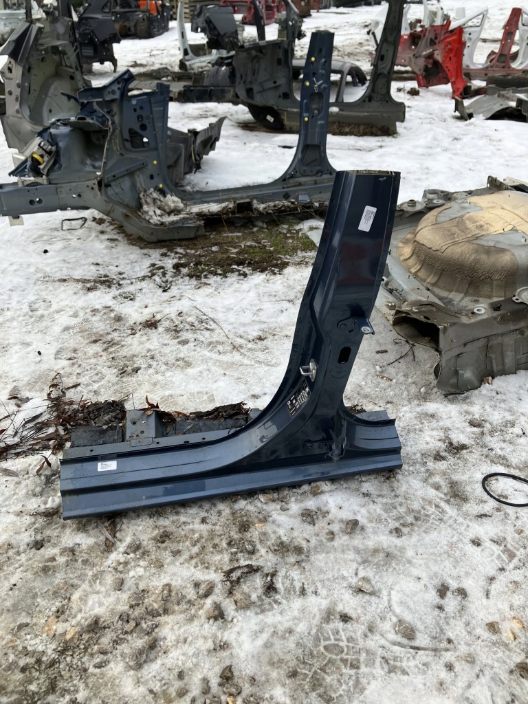 фото №1, Порог левый блок двигателя ford fiesta mk8 5d 17-