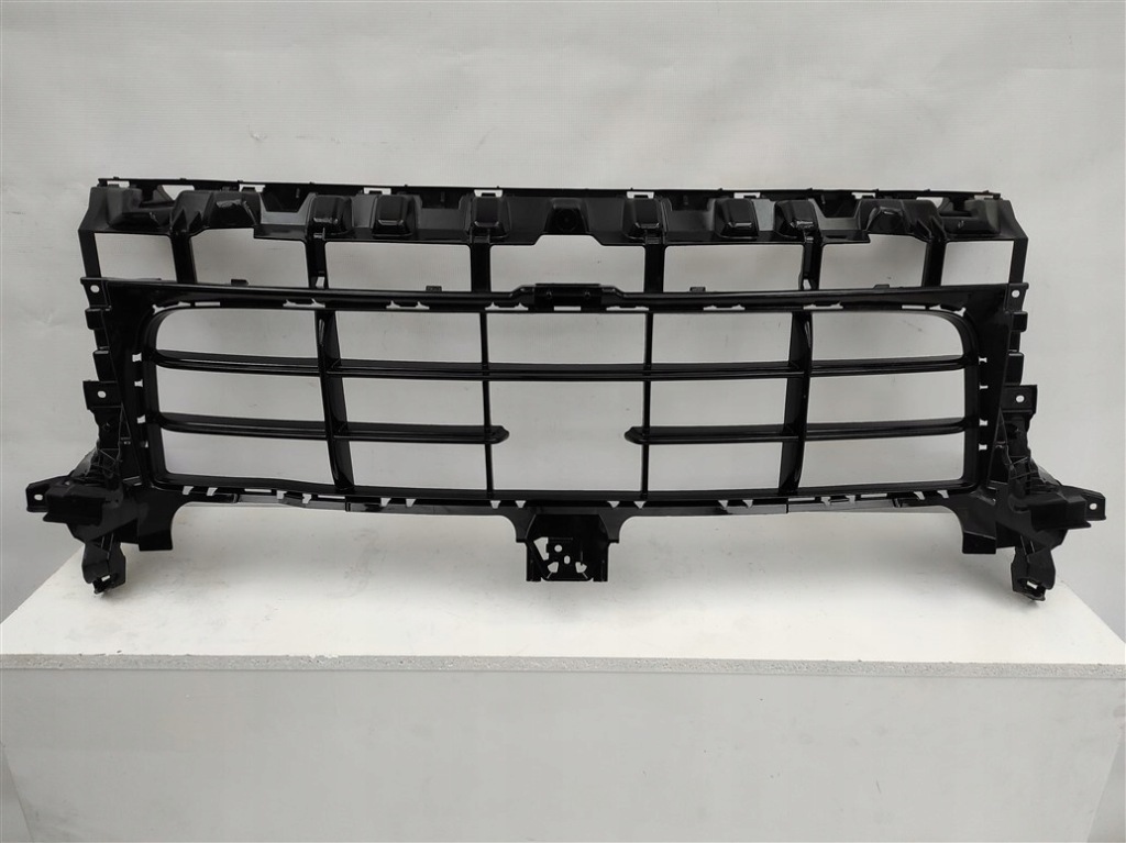 Купити Решітка w бампер porsche cayenne iii 9y 9y0807683t