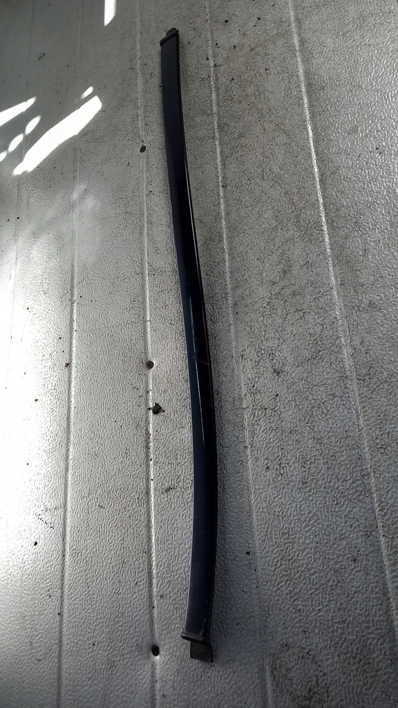 фото №1, Молдинг дахова права volvo s60 39992849 rh