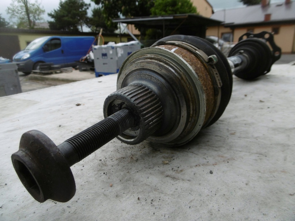 фото №3, Привідний вал ліва 4m0407271l vw touareg iii