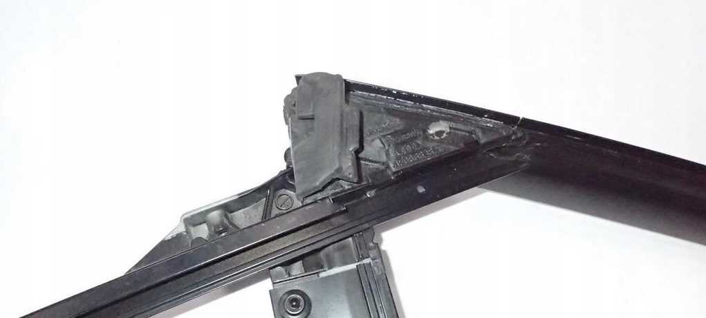 фото №7, Напрямна скло права правий задня audi rs6 a6 c6