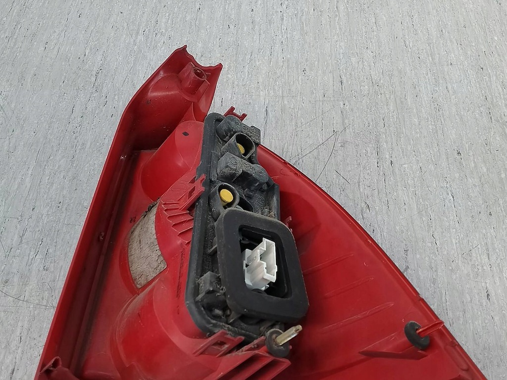 фото №7, Лампа задня ліва peugeot 307 sw 557686a kombi