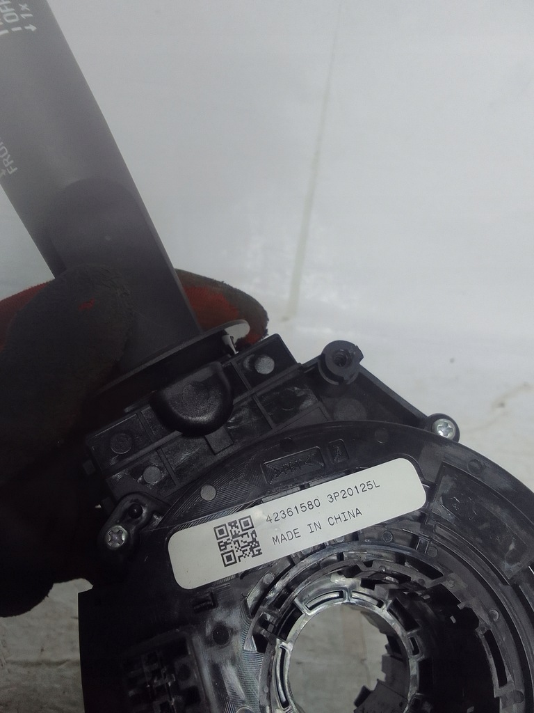 фото №11, Chevrolet trax 1.4 17- переключатель комбинированный лента 42526243 usa