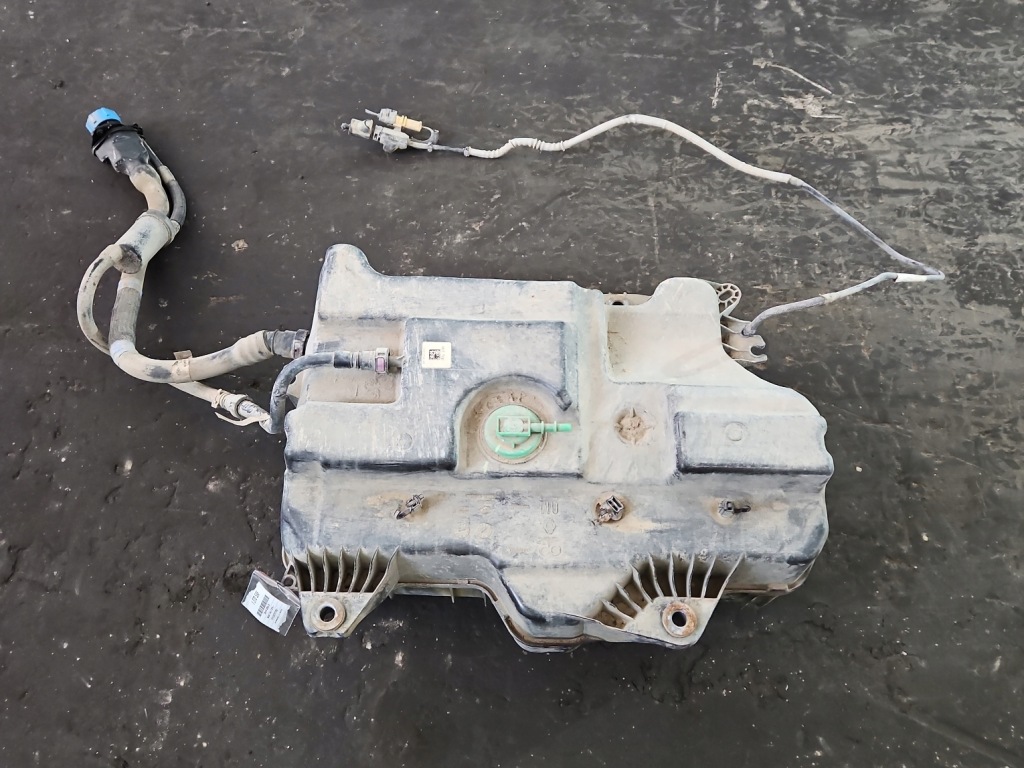 Купить Бак adblue renault trafic iii 2.0 dci opel vivaro b fiat talento