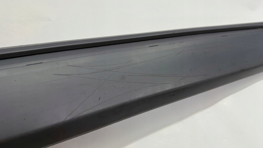 фото №13, Audi q8 4m8 молдинг дверь правая перед 4m8853960d