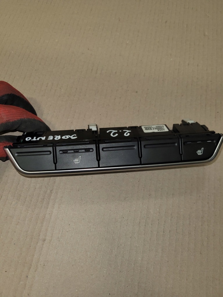 фото №1, Kia sorento панель переключатель