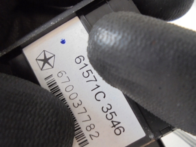 фото №5, Зарядное устройство usb maserati levante