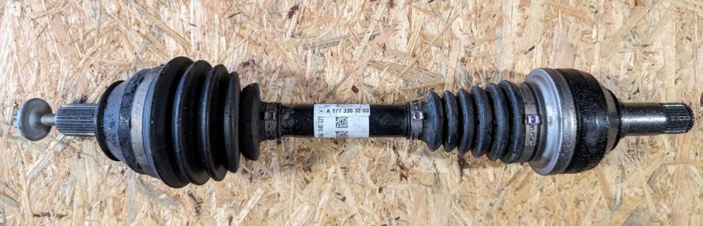 Купить Mercedes w 118 cla приводной вал левая a1773303203