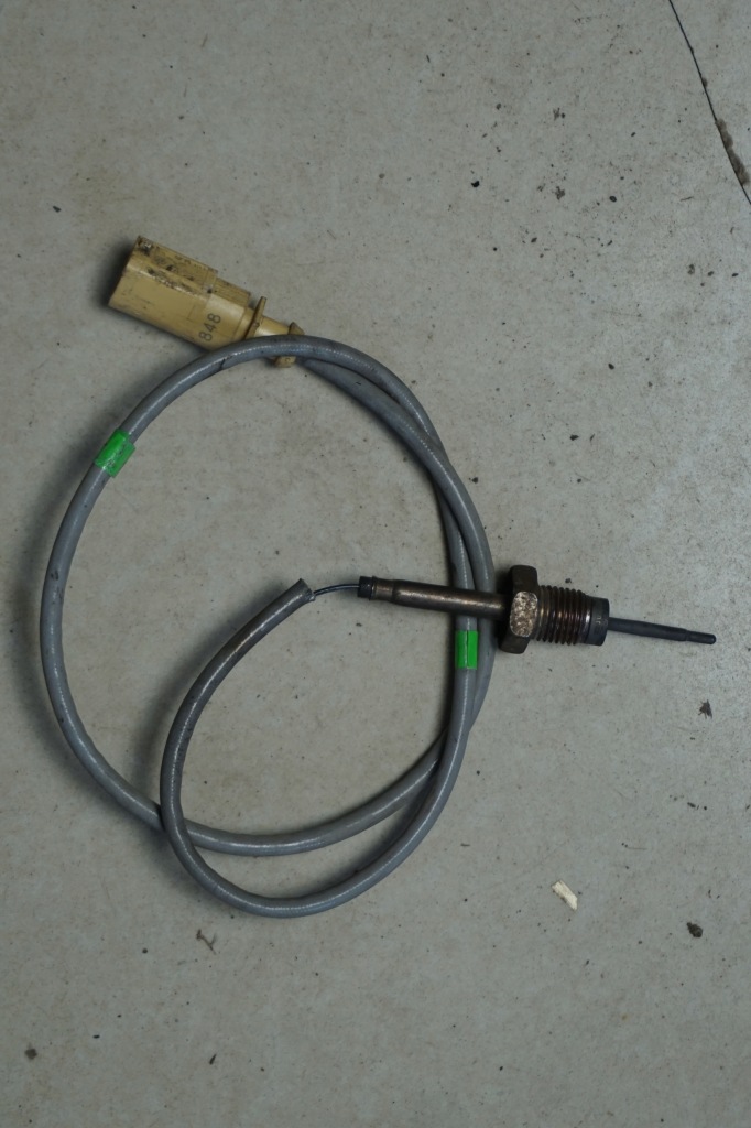 фото №1, Volkswagen оригинальный номер 04l906088ec датчик температуры выхлопных газов