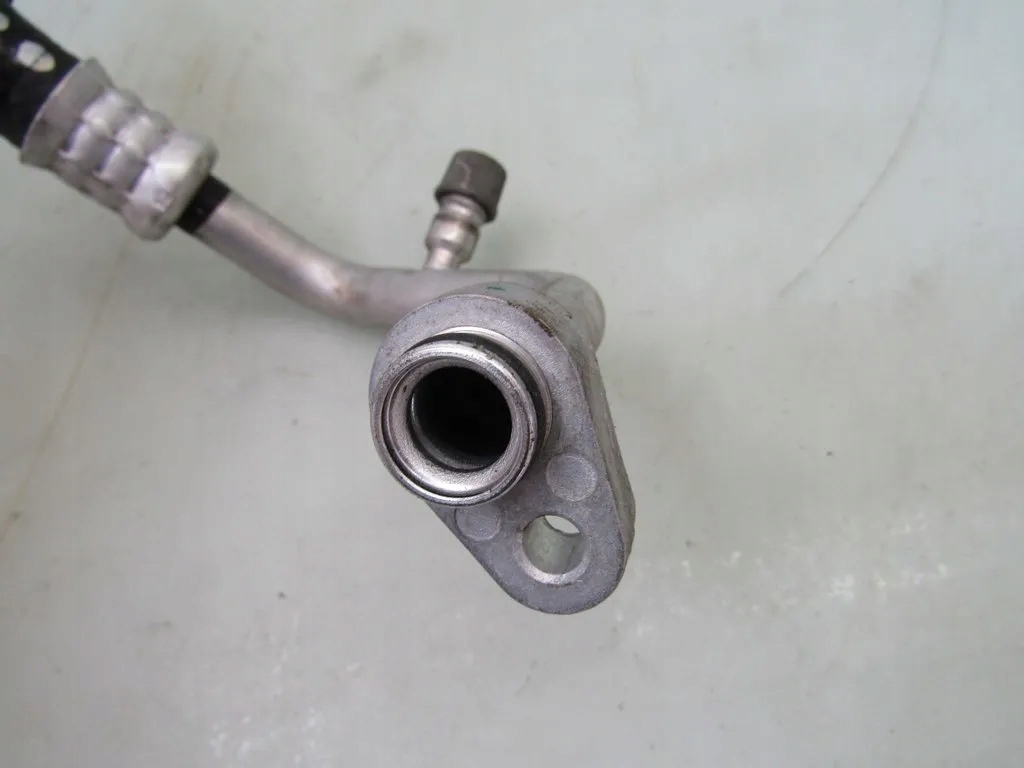 фото №4, Is iii 300h 2.5 14r шланг кондиціонера трубка