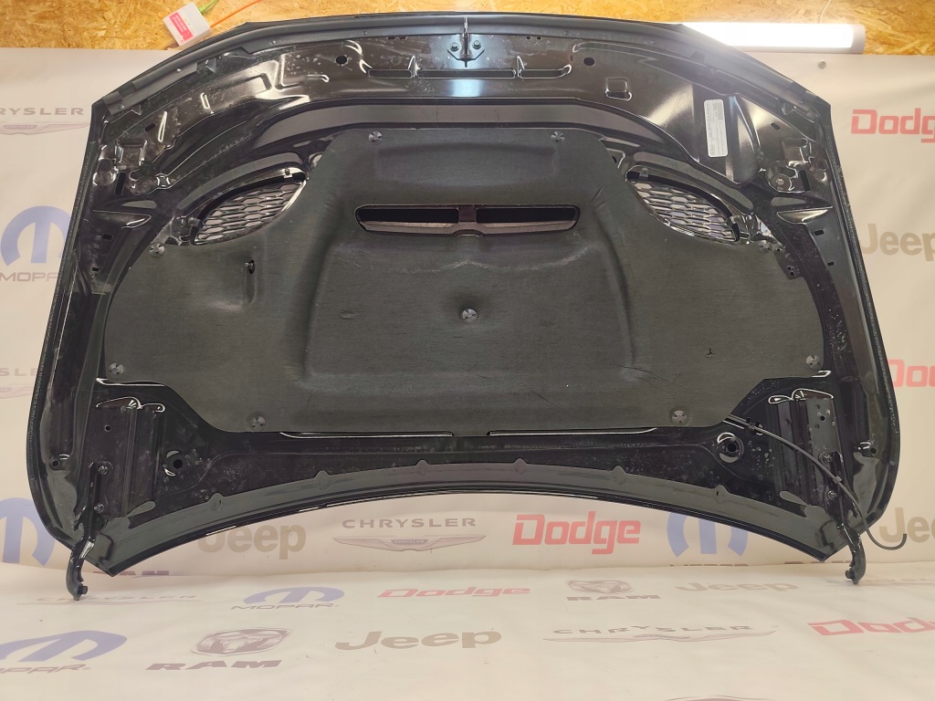 Dodge durango 2017-2025 капот чорна pxj oem mopar srt gt Ціна