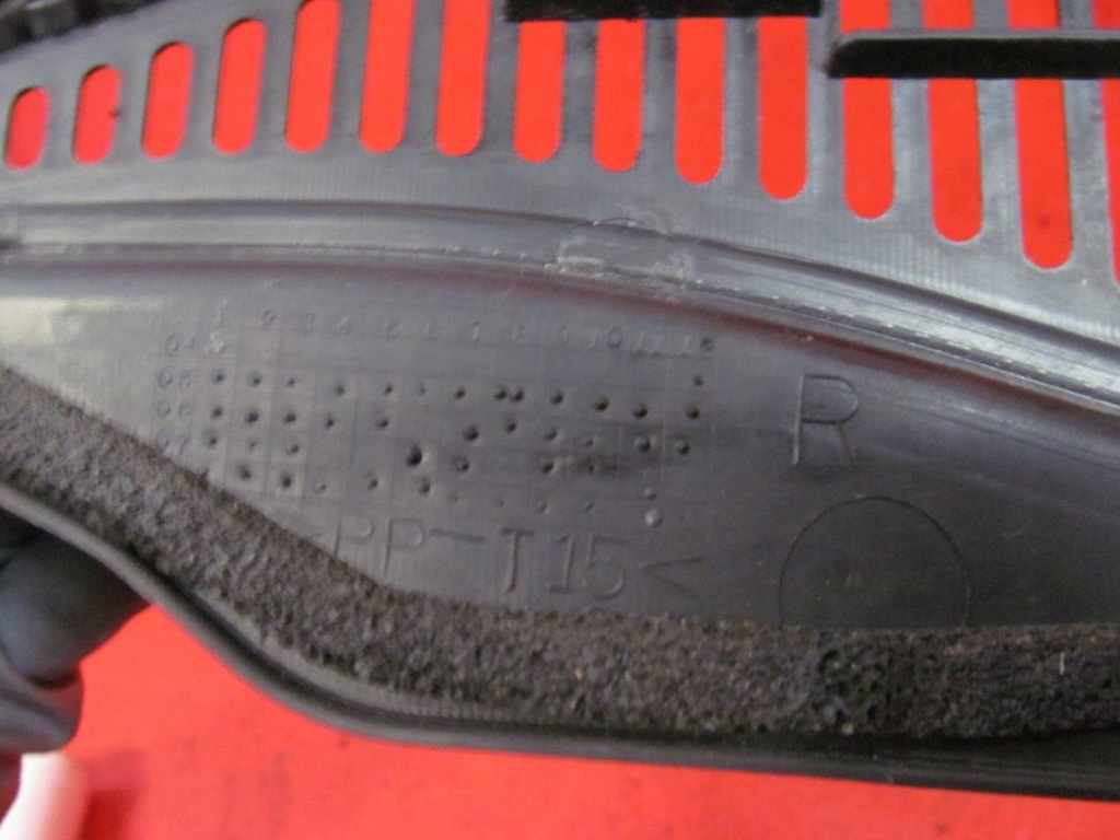 Suzuki swift 3 3 4 iv mk6 mz 05-10 жабо верхний правое  левое перед европа Недорого