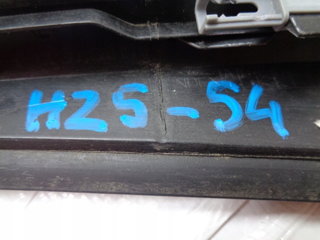 фото №15, Peugeot 3008 правая молдинг стекло лобовое 9682757880