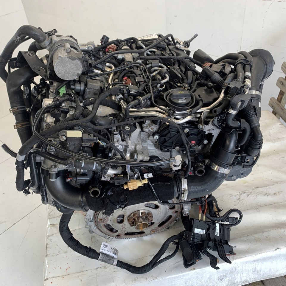 Двигун 2.0 tdi deu / deua комплектний  з обладнання audi q5 80a a4 b9 a5 8w 16r Доставка
