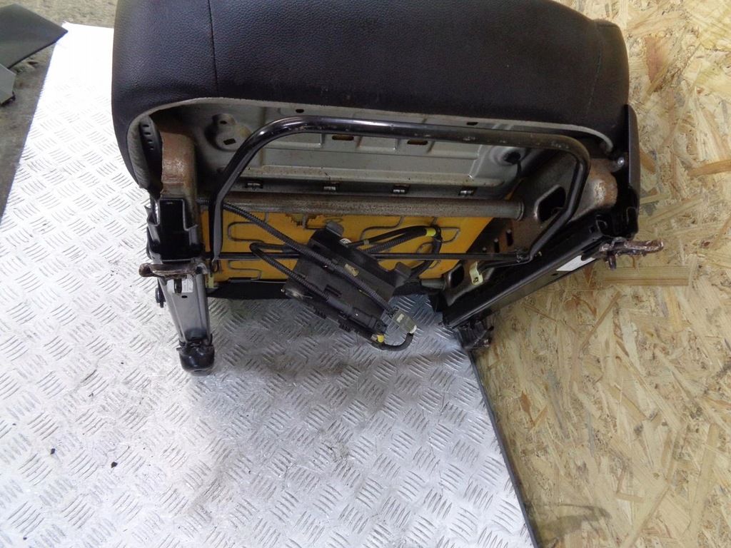 фото №8, Сидіння лівий перед водія напівшкіра + подушка безпеки kia ceed i 06- kombi hb 5d eu