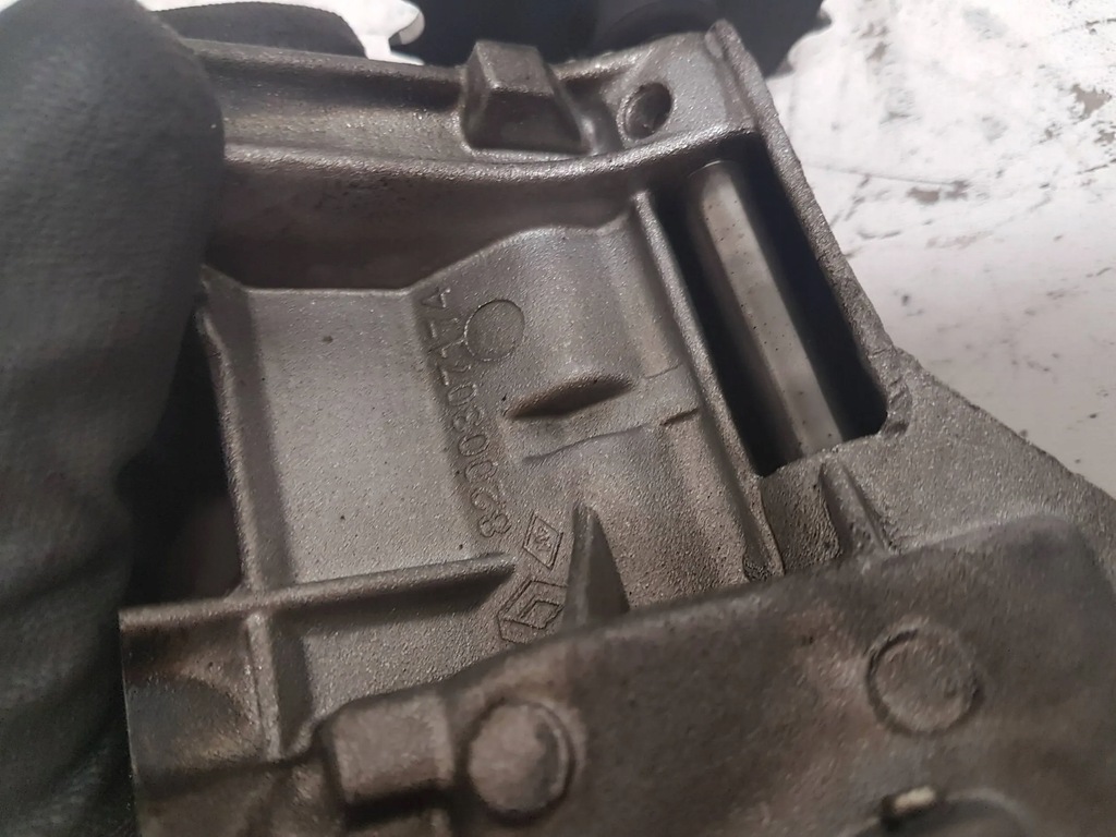 фото №10, Насос оливи renault fluence 1.5 dci 2009-2020 двигуна масляна