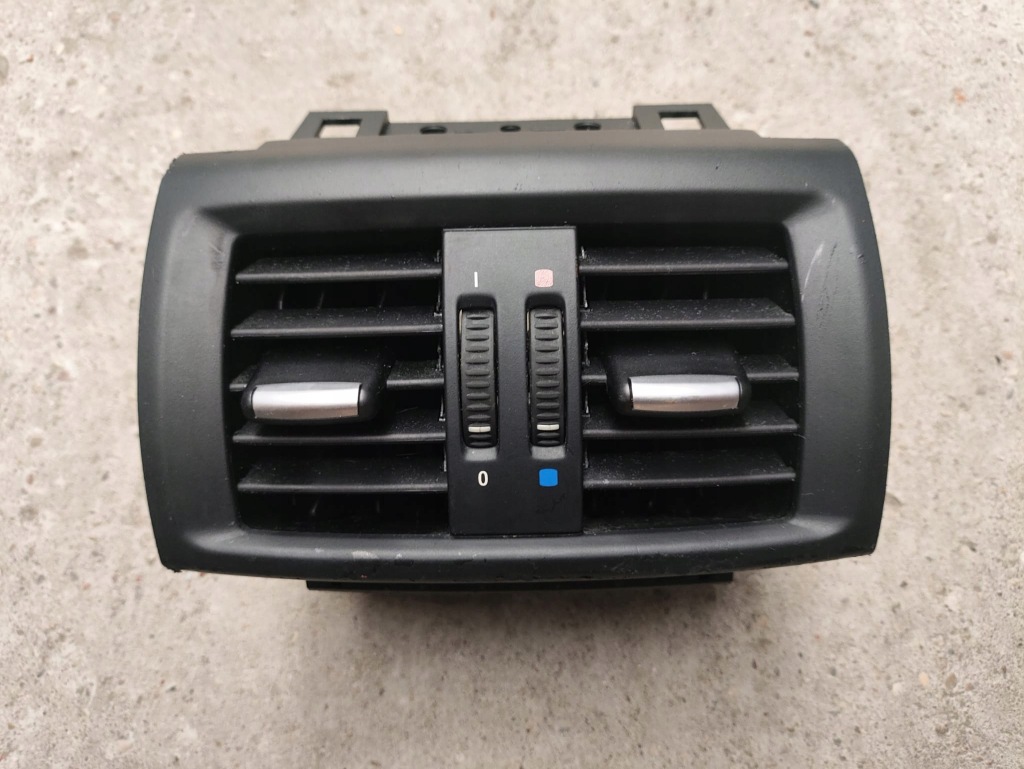 фото №1, Bmw f25 x3 f26 x4 решётка обдув задняя задняя 9200888