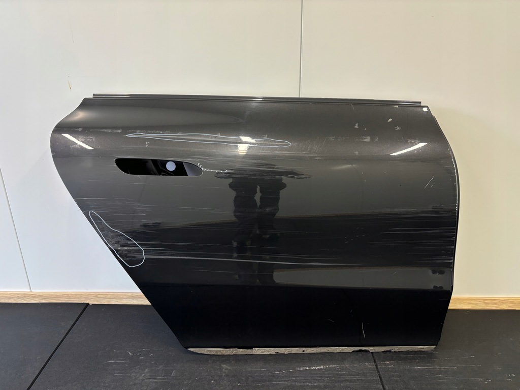 фото №1, Mercedes eqs w297 дверь правое задние задняя